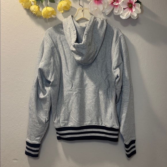 Champion Reverse Weave Hoodie Size Small Cozy & Durable - Picture 2 of 11